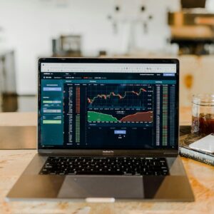 How to connect marketing analytics with business decisions?