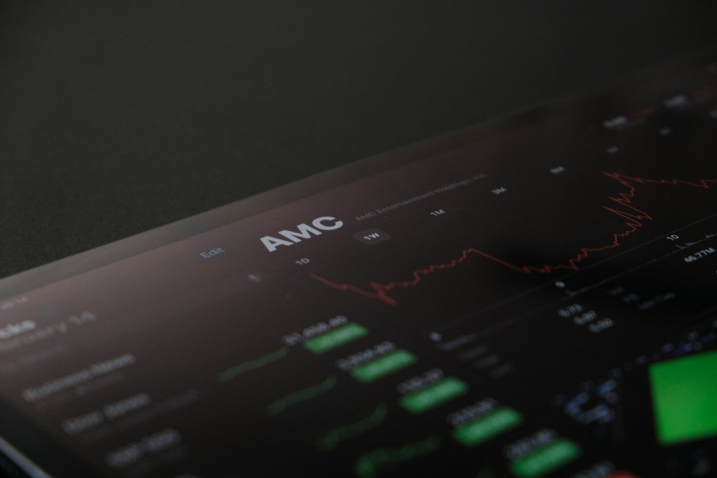Marketing analytics dashboard for business owners: what to include?
