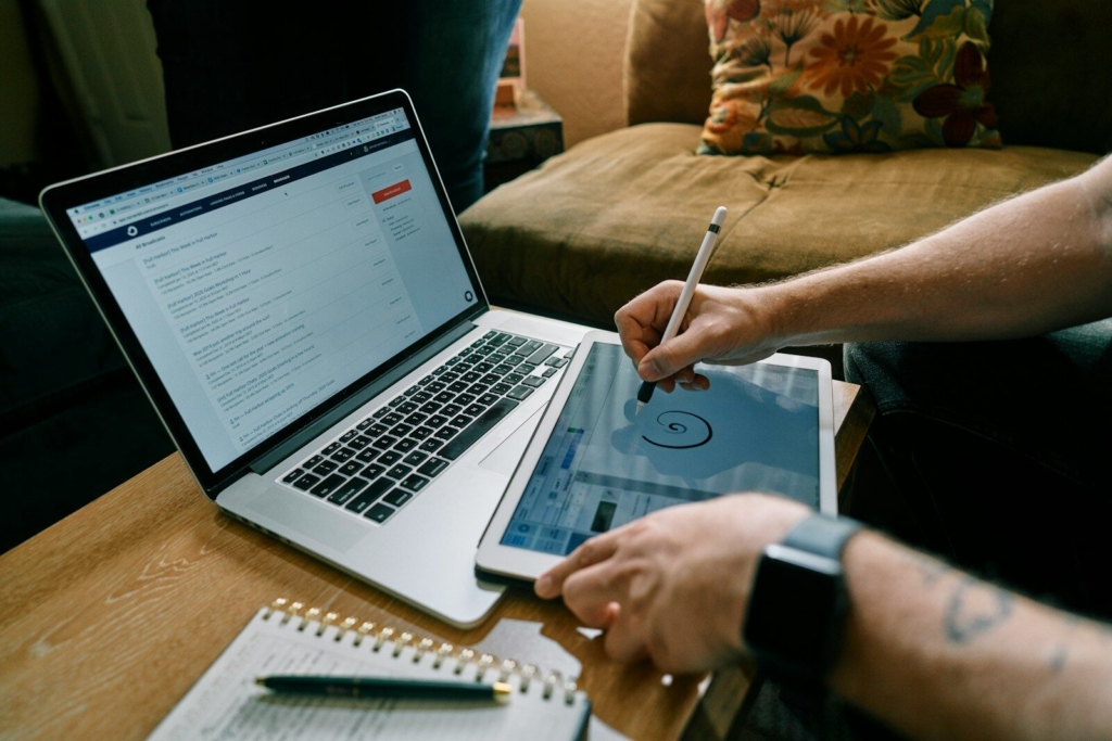 How to build a content silo for service business SEO?