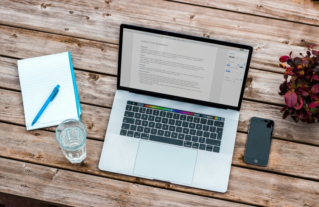 How many blog posts does a business website need?