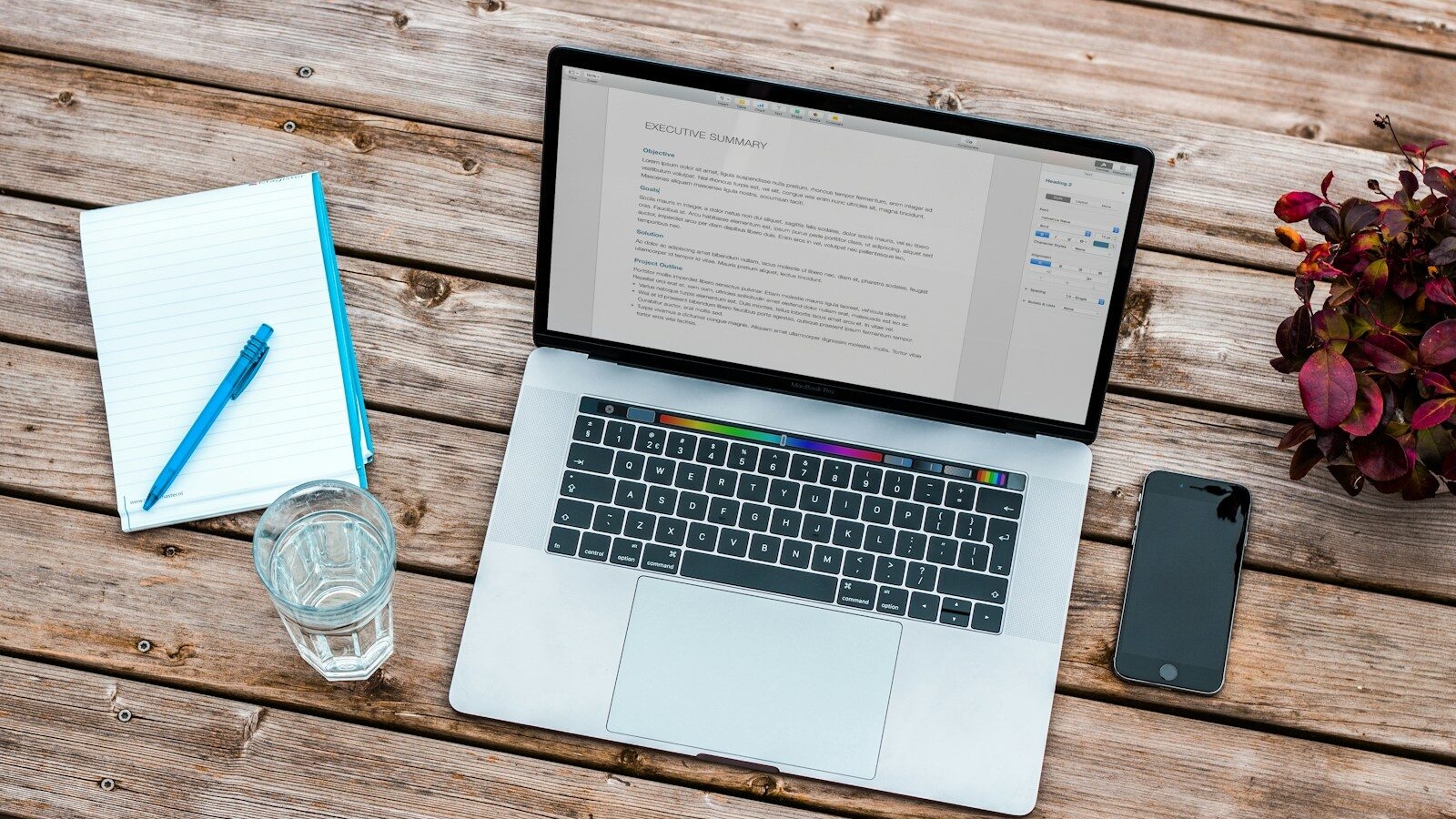 How many blog posts does a business website need?