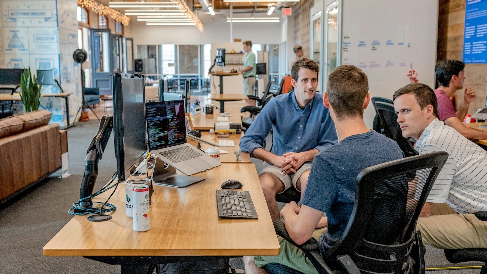 Startup marketing strategy: what to do before spending on ads?