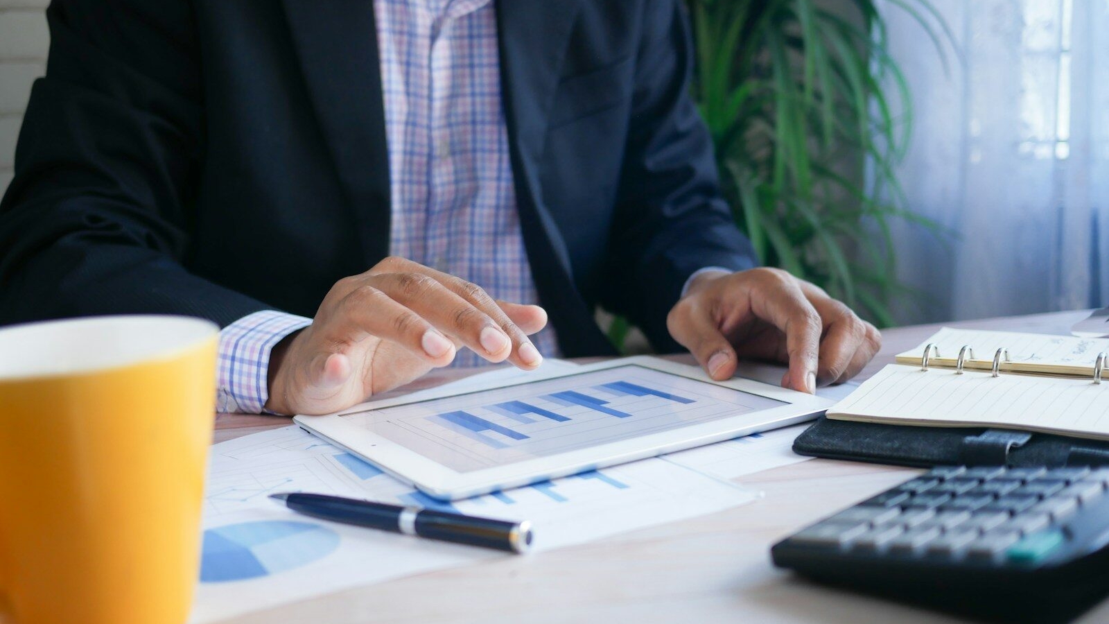 Marketing budget for startups: how much should you spend?