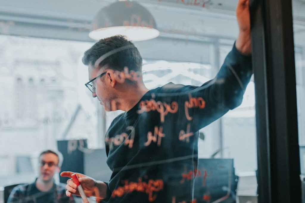 Why startup founders need a marketing operating system?
